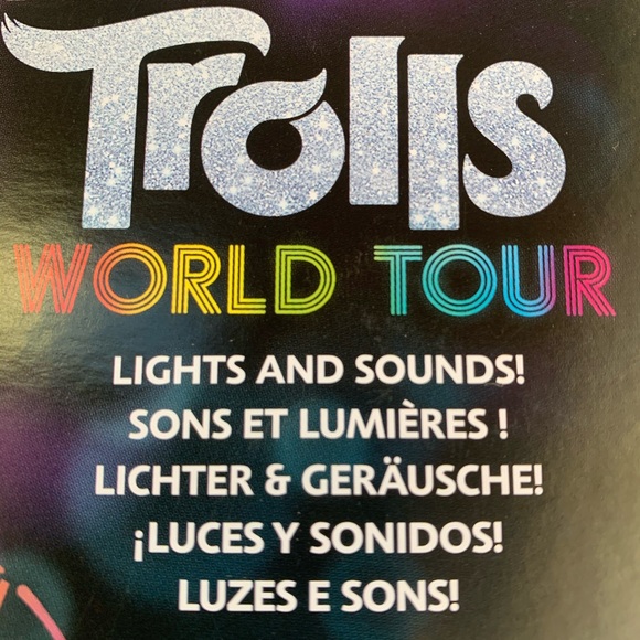 DreamWorks Trolls World Tour Party DJ Poppy Doll  Musical DJ lights up & sings - Picture 5 of 8